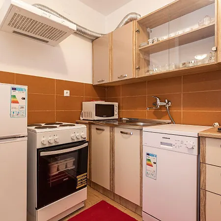 Apartman Mit Klima, Wifi, Parkplatz, Waschmaschine Baška