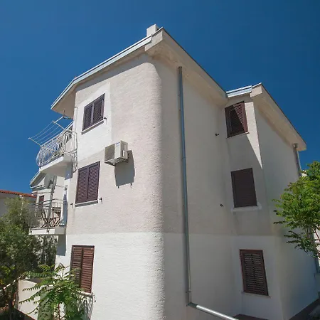 Apartment Mit Klima, Wifi, Parkplatz, Waschmaschine Baska (Krk)
